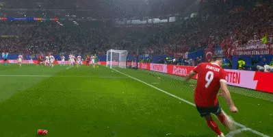 1719966132486424.gif 4.gif