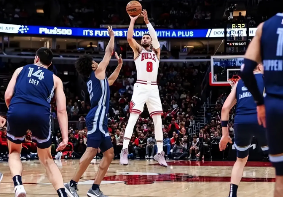 NBA季前赛-保罗3分8助攻文班缺阵 塞克斯顿24分 爵士不敌马刺 NBA季前赛-保罗3分8助攻文班缺阵 塞克斯顿24分 爵士不敌马刺