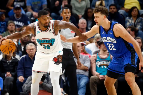 莫兰特16+10小瓦格纳23分 阿尔达马22分 灰熊124-111胜魔术 莫兰特16+10小瓦格纳23分 阿尔达马22分 灰熊124-111胜魔术