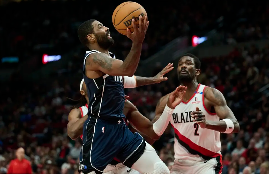 欧文空砍46分 艾顿21分16板 独行侠多人缺阵不敌开拓者 欧文空砍46分 艾顿21分16板 独行侠多人缺阵不敌开拓者