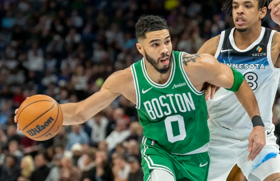 塔图姆33+8+9 华子16投15分 绿军击败森林狼 塔图姆33+8+9 华子16投15分 绿军击败森林狼