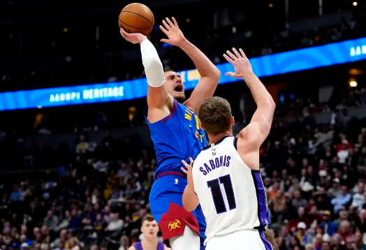 约基奇35+22+17 小萨23+19+8 威少18分 掘金擒国王迎4连胜 约基奇35+22+17 小萨23+19+8 威少18分 掘金擒国王迎4连胜