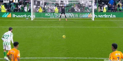 1740858032622224.gif 4.gif