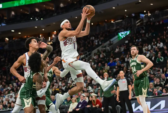 字母哥37+6+11 布克39+11 KD&利拉德缺战 雄鹿送太阳4连败 字母哥37+6+11 布克39+11 KD&利拉德缺战 雄鹿送太阳4连败