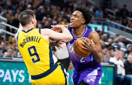 特纳26+7+6帽 西卡22+5+5 塞克斯顿27分 步行者送爵士8连败 特纳26+7+6帽 西卡22+5+5 塞克斯顿27分 步行者送爵士8连败