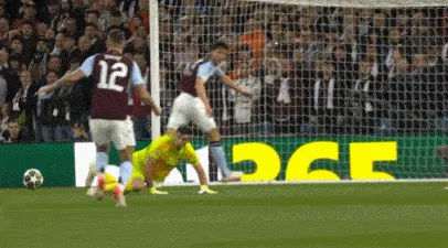 1744767678259565.gif 2.gif